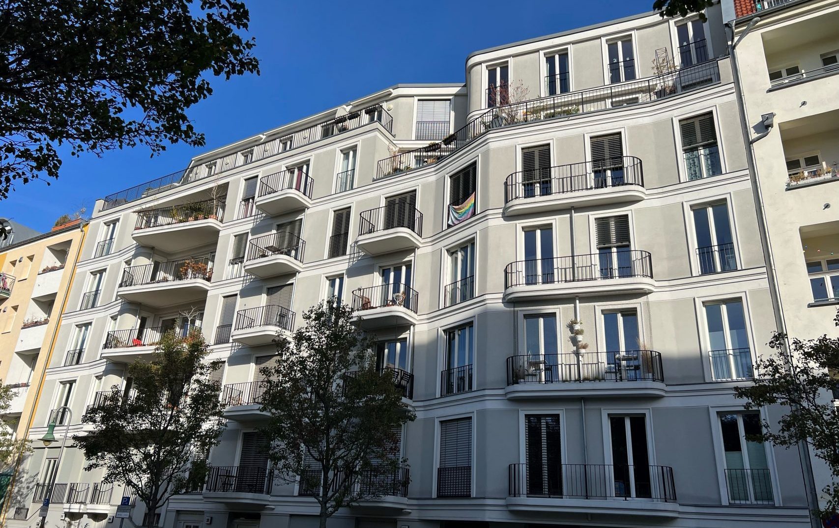 Hochwertige 3-ZI Neubauwohnung im Smariterviertel von Berlin-Friedrichshain verkauft durch Gross & Klein Immobilien