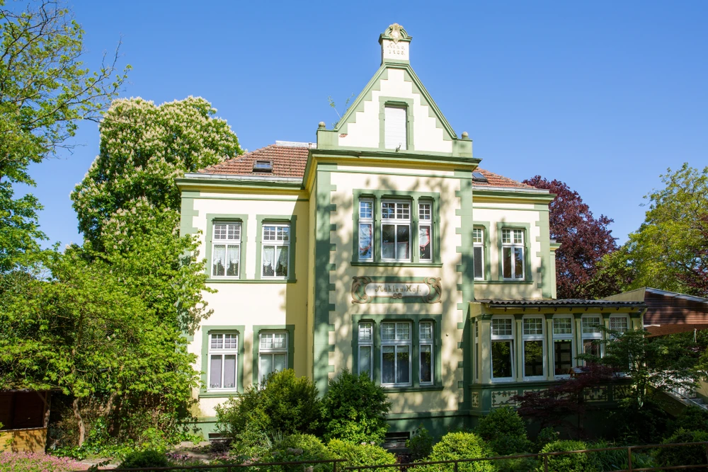 Villa mit Garten in Berlin-Lichterfelde – typische Wohnlage der Villenkolonie