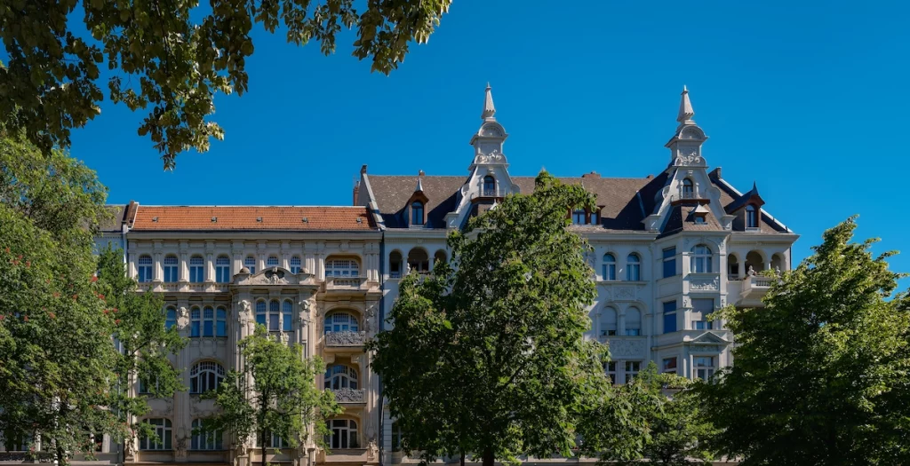Historische Altbauhäuser im Bayerischen Viertel Schöneberg in Berlin