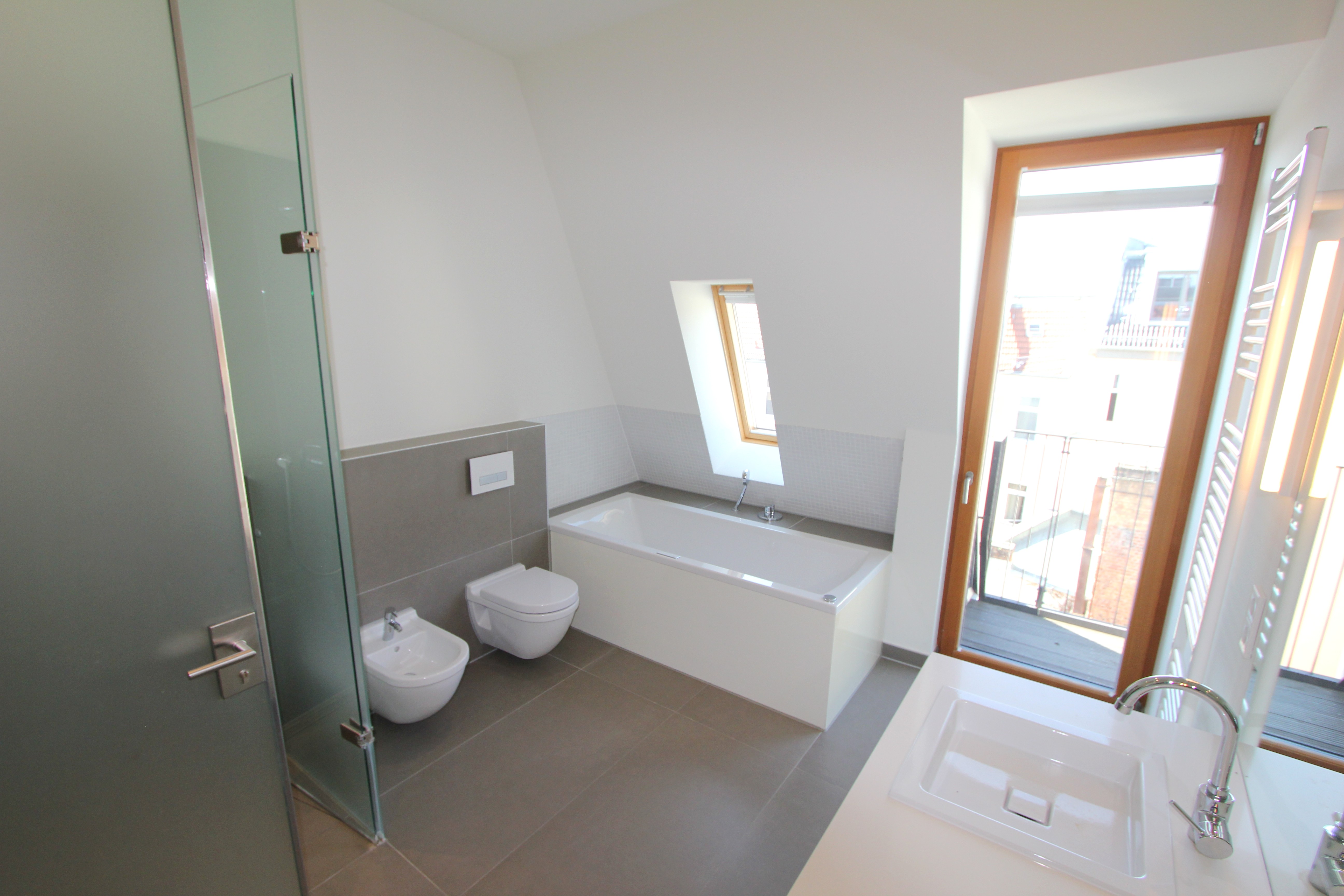EXKLUSIVES PENTHOUSE MIT PRIVATER AUFDACHTERRASSE IN FRIEDRICHSHAIN – Bild 12