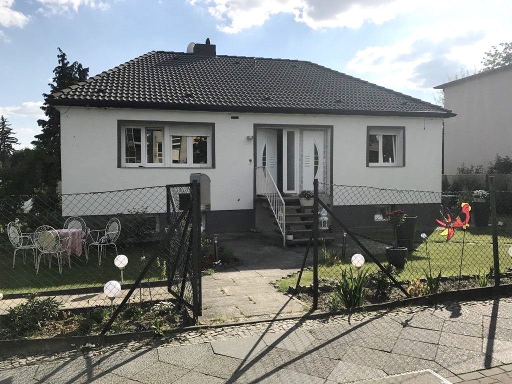 GROSSZÜGIGES EFH IN LICHTERFELDE SÜD!