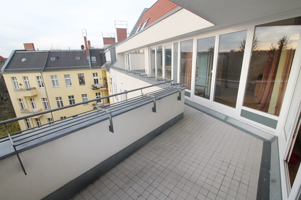 PENTHOUSE MIT AUFZUG & SONNENTERRASSE IN BERLIN_WILMERSDORF